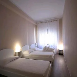 tricolore-place.italymilanhotels.net/